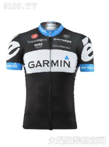 幔利運(yùn)動(dòng)裝與鞋帽 時(shí)尚與功能兼?zhèn)涞牧餍兄x